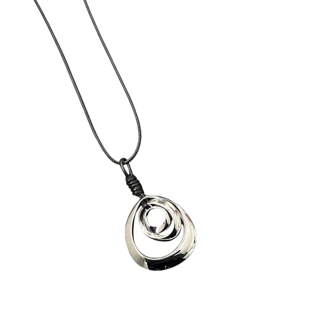 Fashion necklace